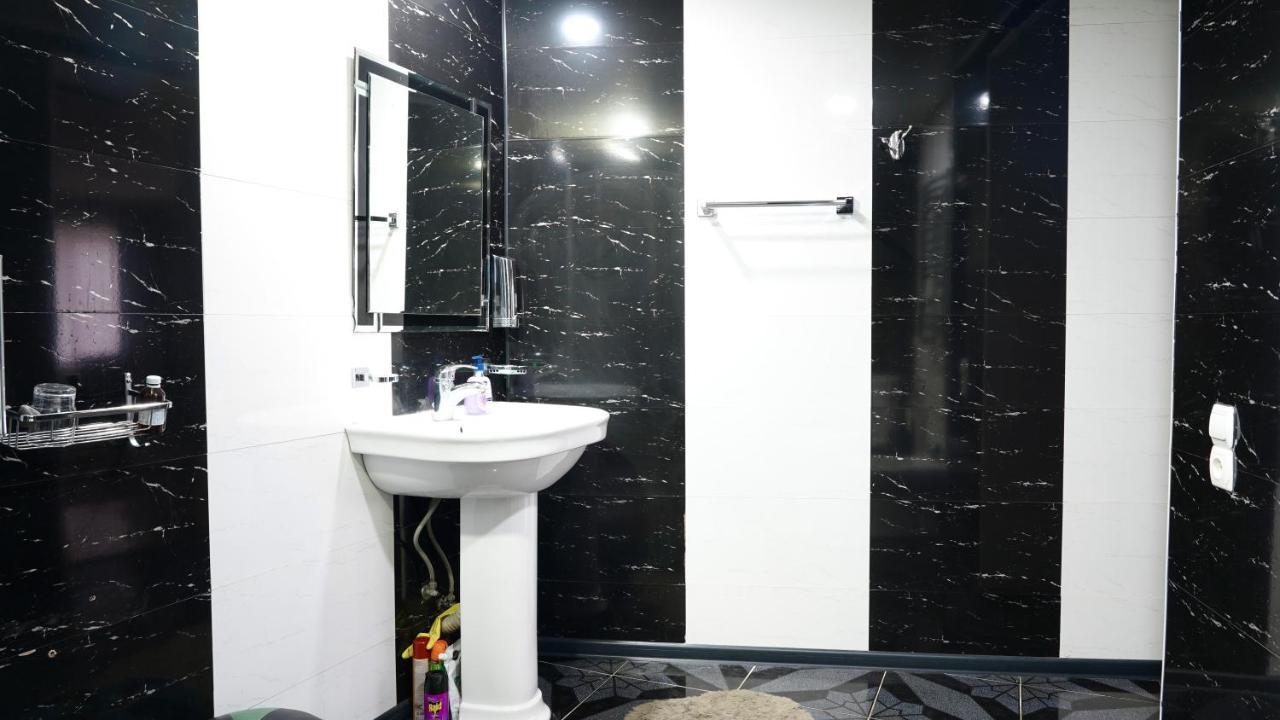 Apartment Shafi 8 Tiflis Exterior foto