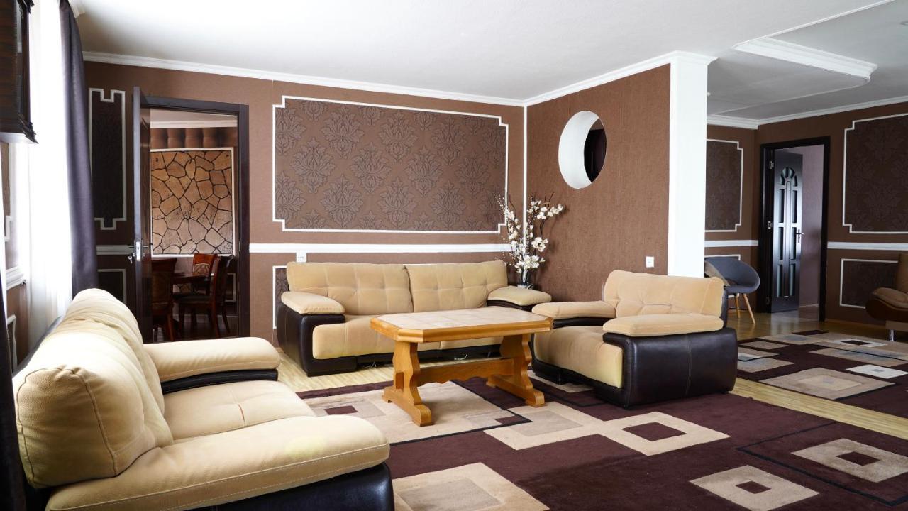 Apartment Shafi 8 Tiflis Exterior foto