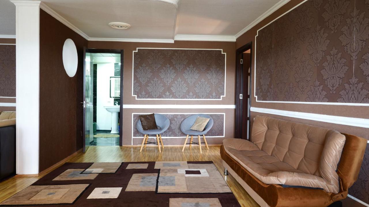 Apartment Shafi 8 Tiflis Exterior foto